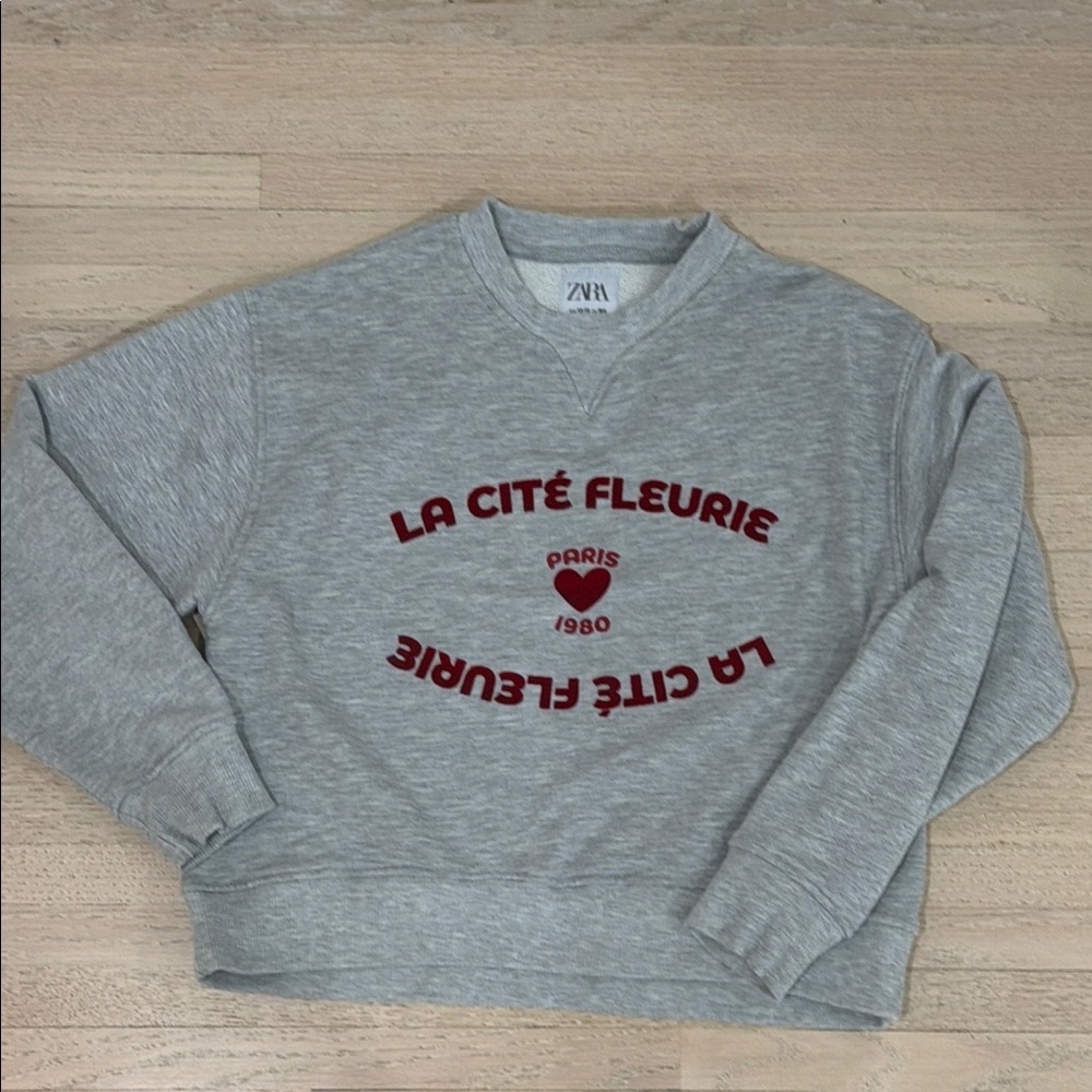 Zara Gray Sweatshirt with Red 'La Cité Fleurie' Graphic